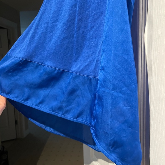 Michael Kors royal blue silk panelled tank top. - Picture 3 of 5